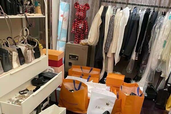临汾市汾西回收一线品牌衣服
